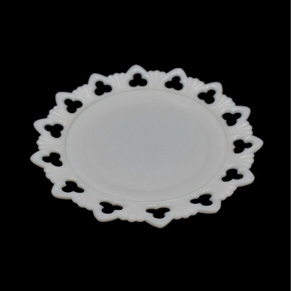 Vintage Kemple Milk Glass Serving Plate Dish Reticulated Edge Lace Edge 9.5 in - Picture 3 of 3